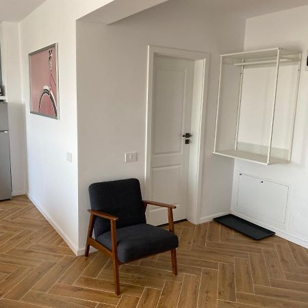 Flamingo Suites Oradea Exterior foto