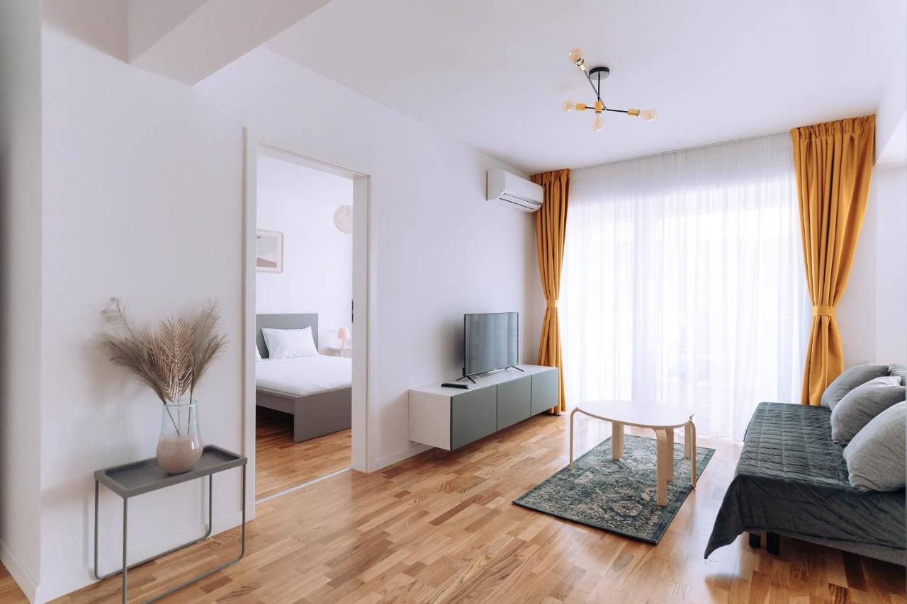 Flamingo Suites Oradea Exterior foto