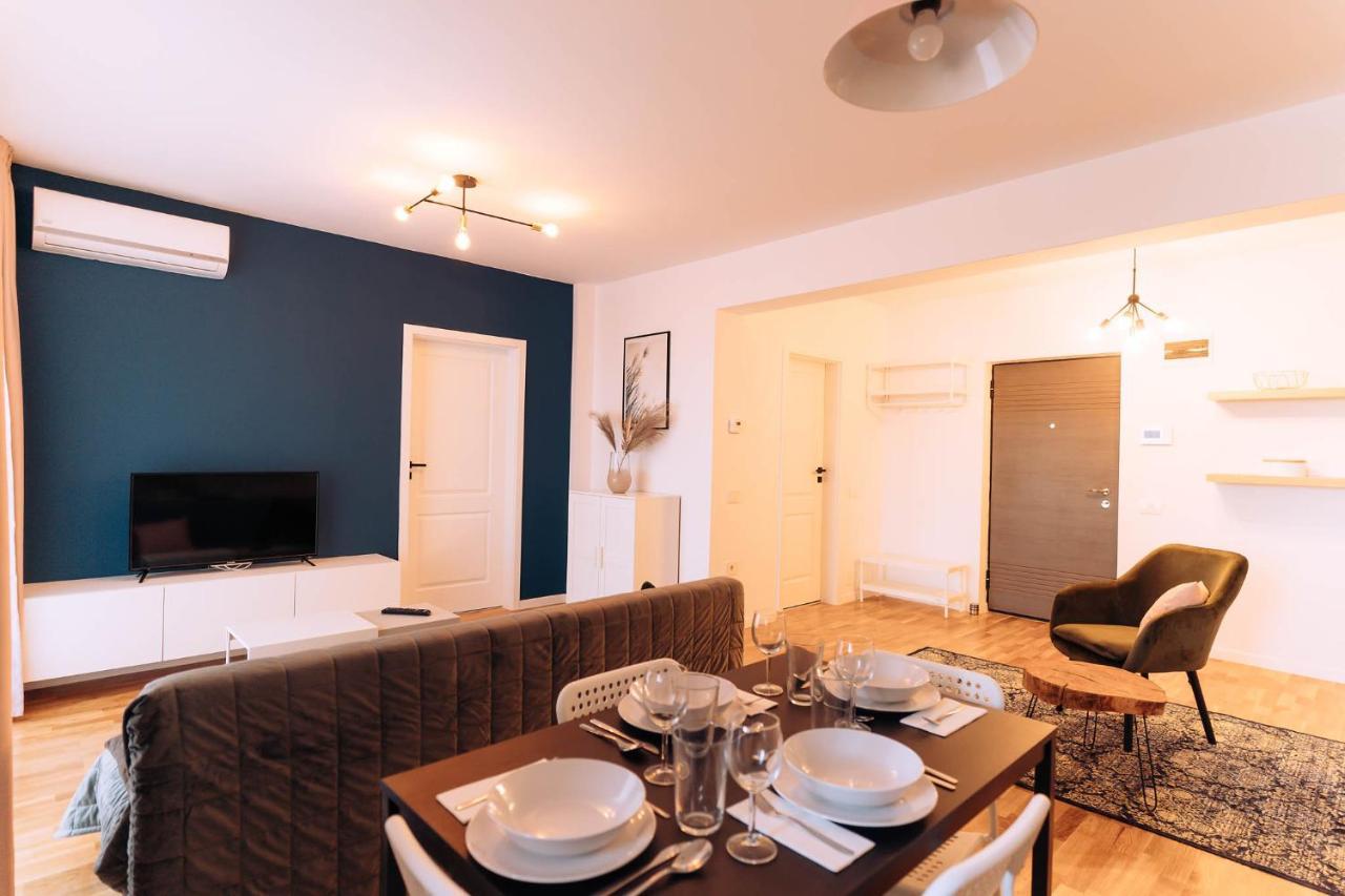 Flamingo Suites Oradea Exterior foto